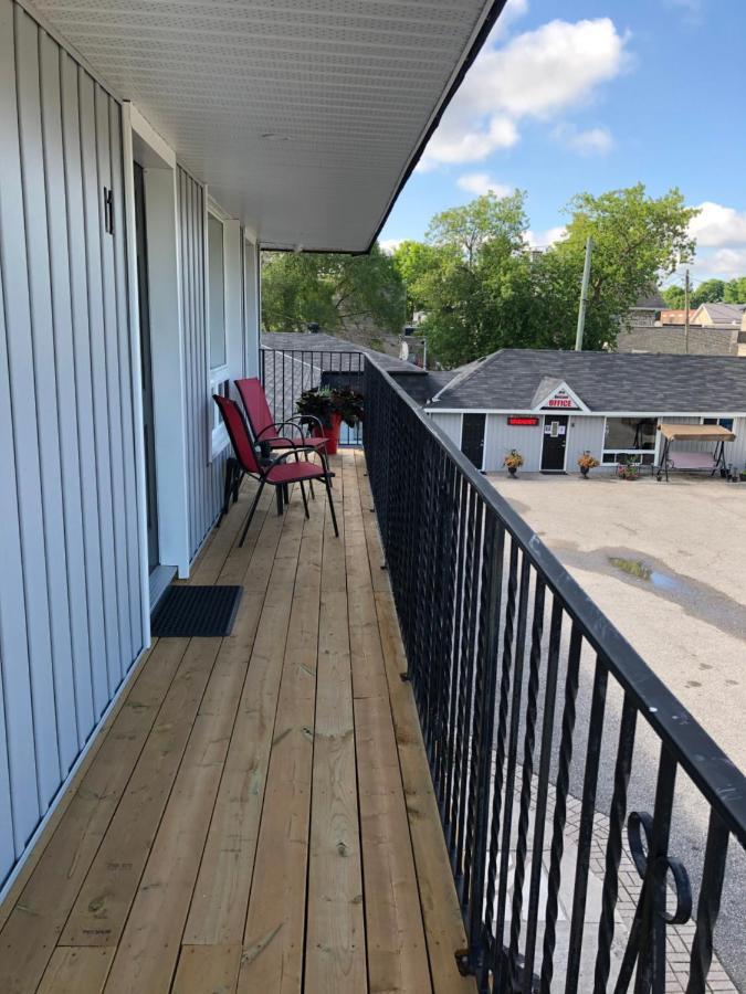 New Rockland Motel Bobcaygeon Exterior photo